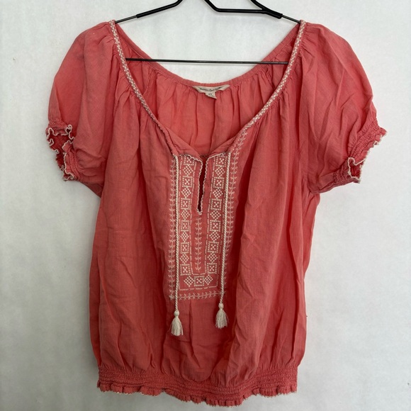 American Eagle Outfitters Tops - 5/$25 American Eagle Pink blouse size medium